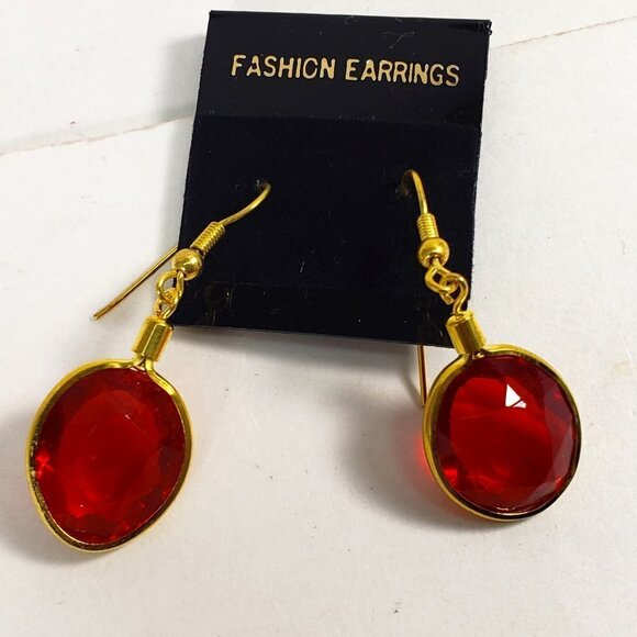 Elegant Red Gem 1.5" Drop Earrings – Gold Tone Oval Dangle – Lightweight Jewelry - Picture 7 of 7